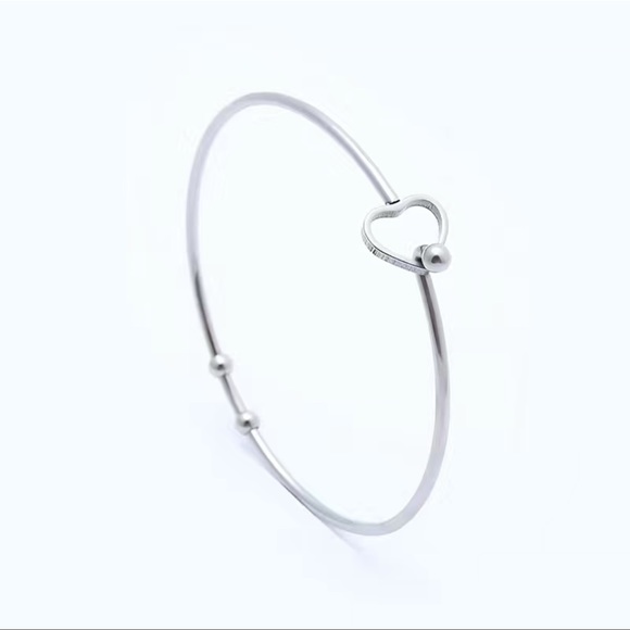 NWT ❤️ TITANIUM STAINLESS STEEL SILVER WIRE OPEN HEART BRACELET Unisex One Size - Picture 4 of 7